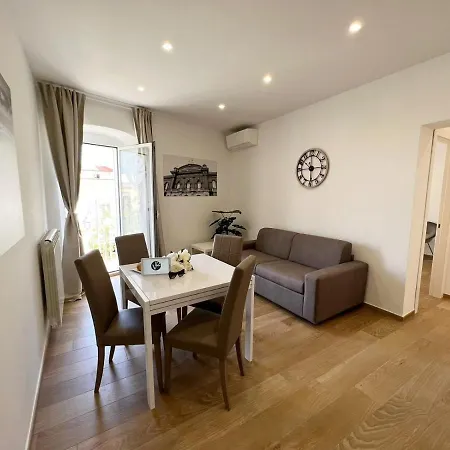 לינה וארוחת בוקר V12 Puglia