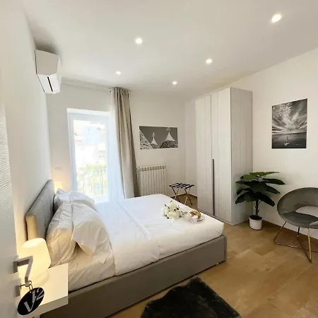 B&B V12 Puglia 모두가노